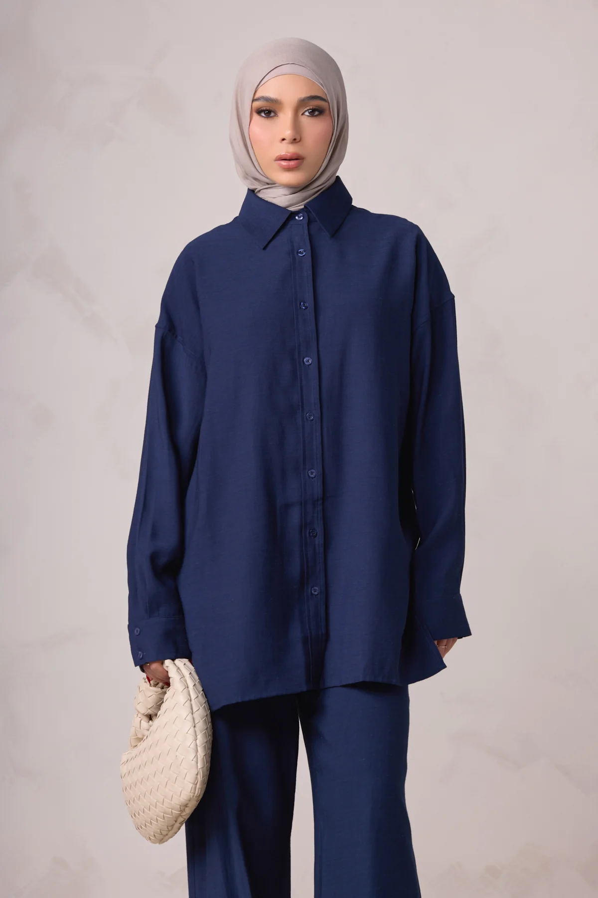 Alya Everyday Tunic & Pant Set - Obsidian - Image 4