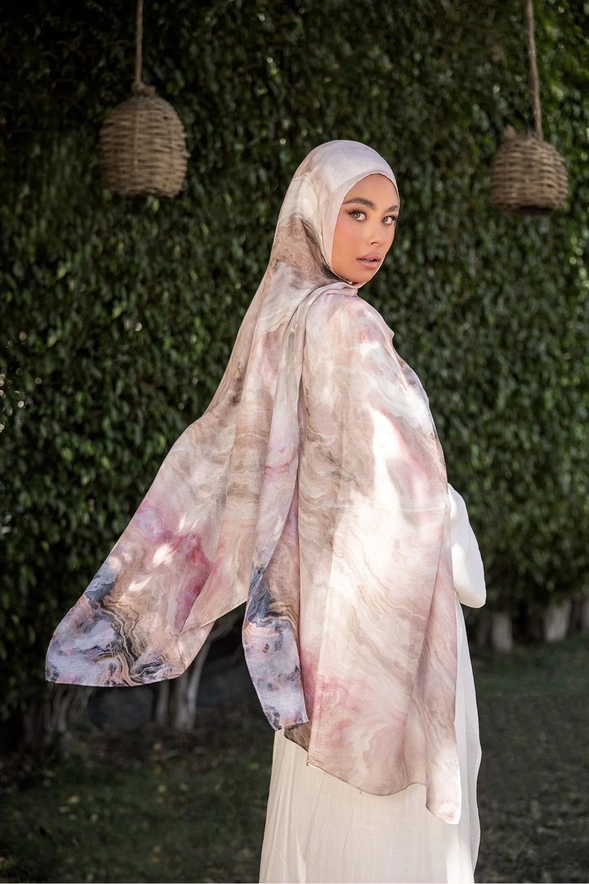 Coral Print Modal Hijab - Image 4