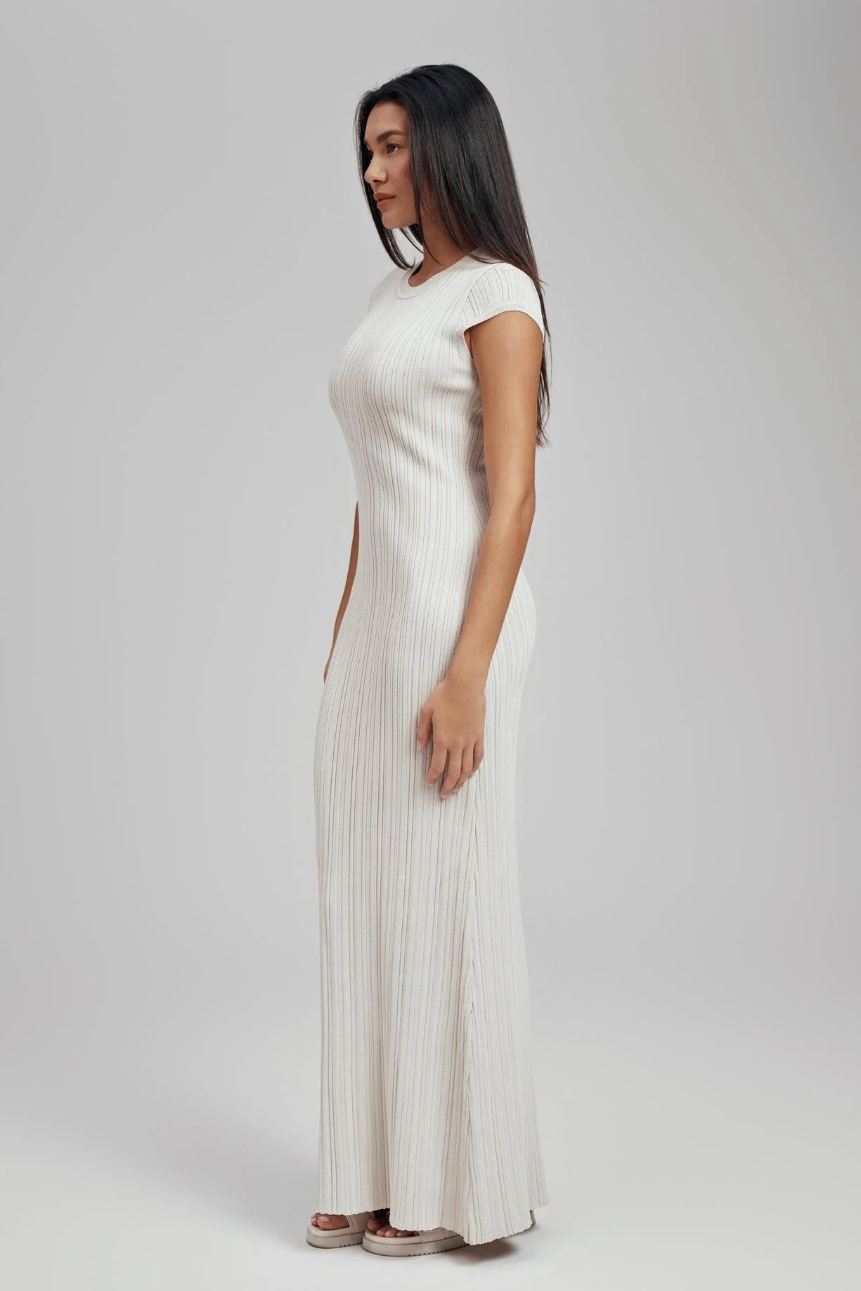 Ezra Short Sleeve Ribbed Knit Maxi Dress - Image 3