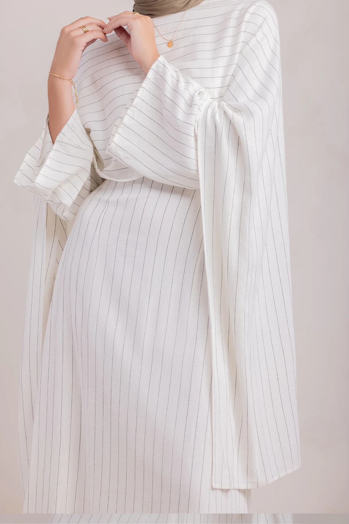 Huda Everyday Cape Dress - Oasis - Image 7