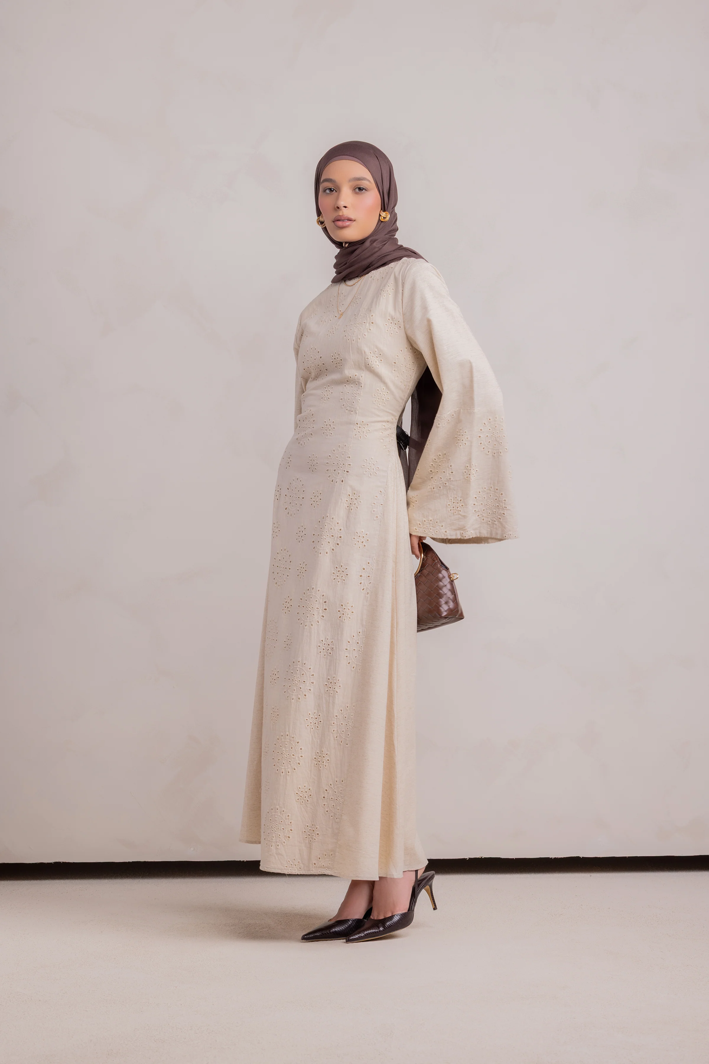 Lulwa Embroidery Dress - Dubai - Image 10