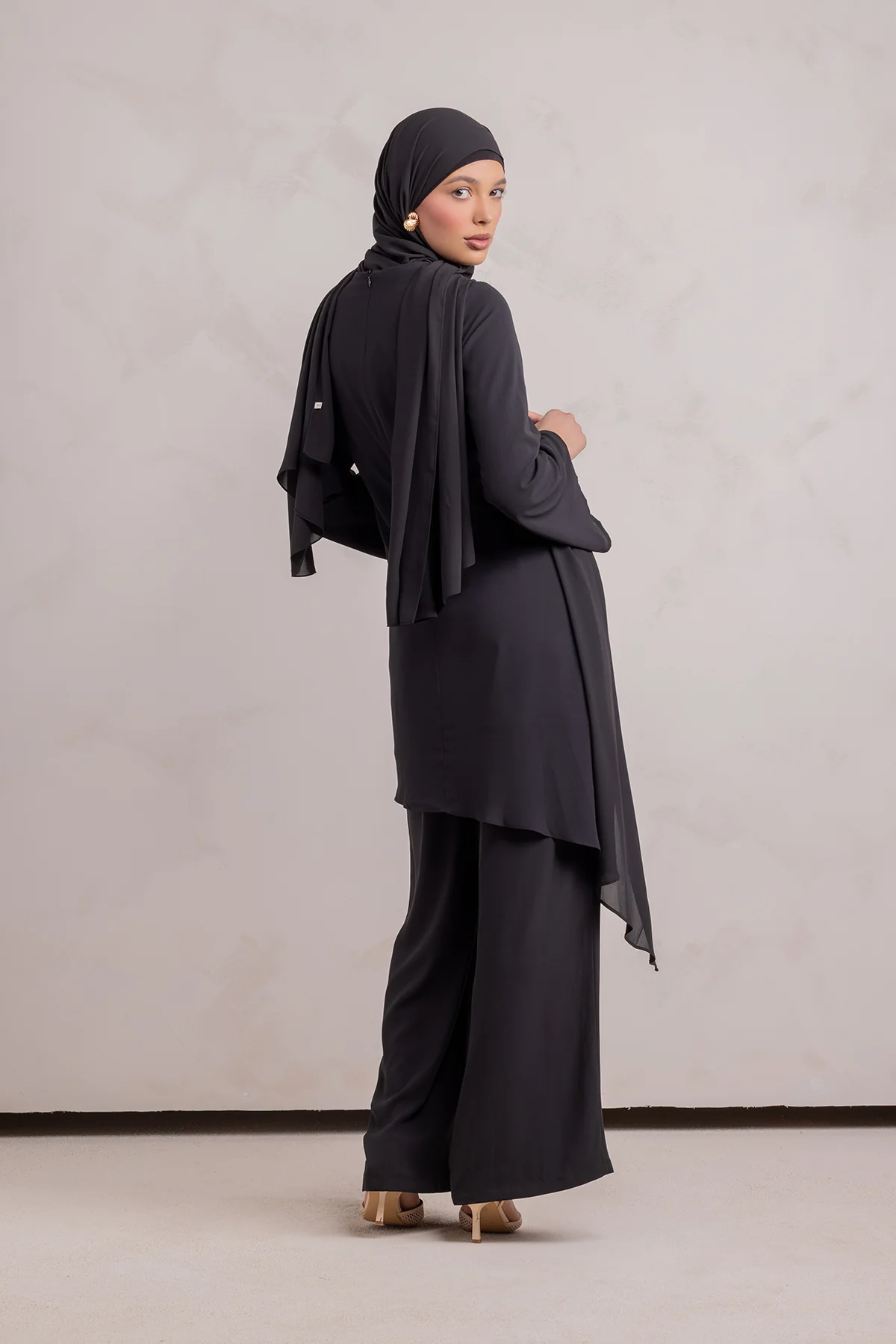 Nada Asymmetrical Tunic & Pant Set - Black - Image 10