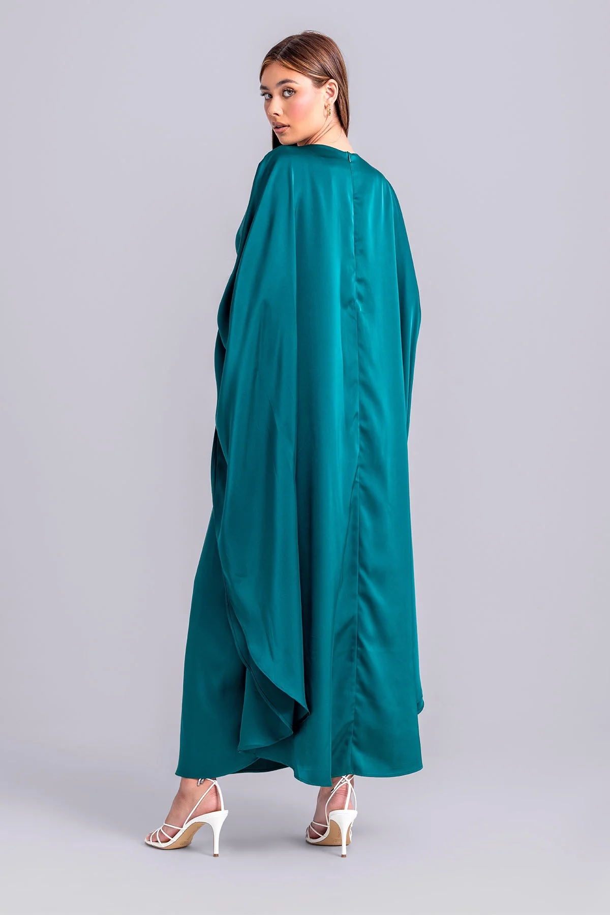 Nadine Abaya Kaftan- Plume - Image 7