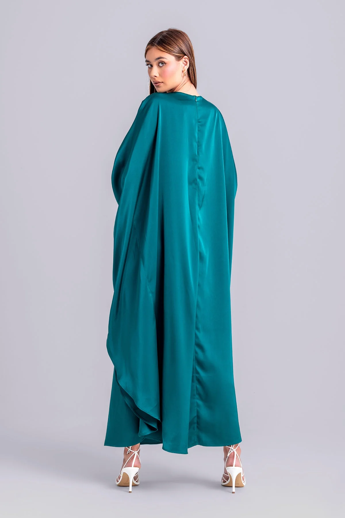 Nadine Abaya Kaftan- Plume - Image 9