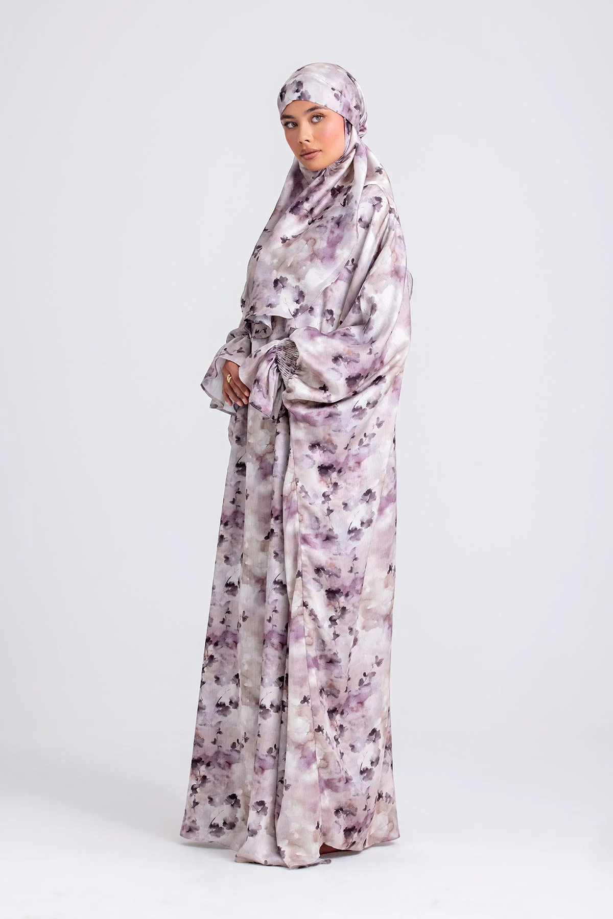 Zaynab Abaya and Matching Hijab Prayer Set- Lilac Paradise - Image 4
